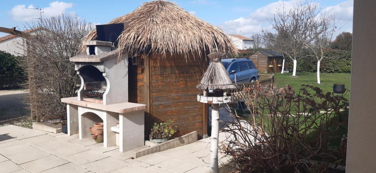 Agapanthe Villa Saint-Georges-les-Baillargeaux Bagian luar foto