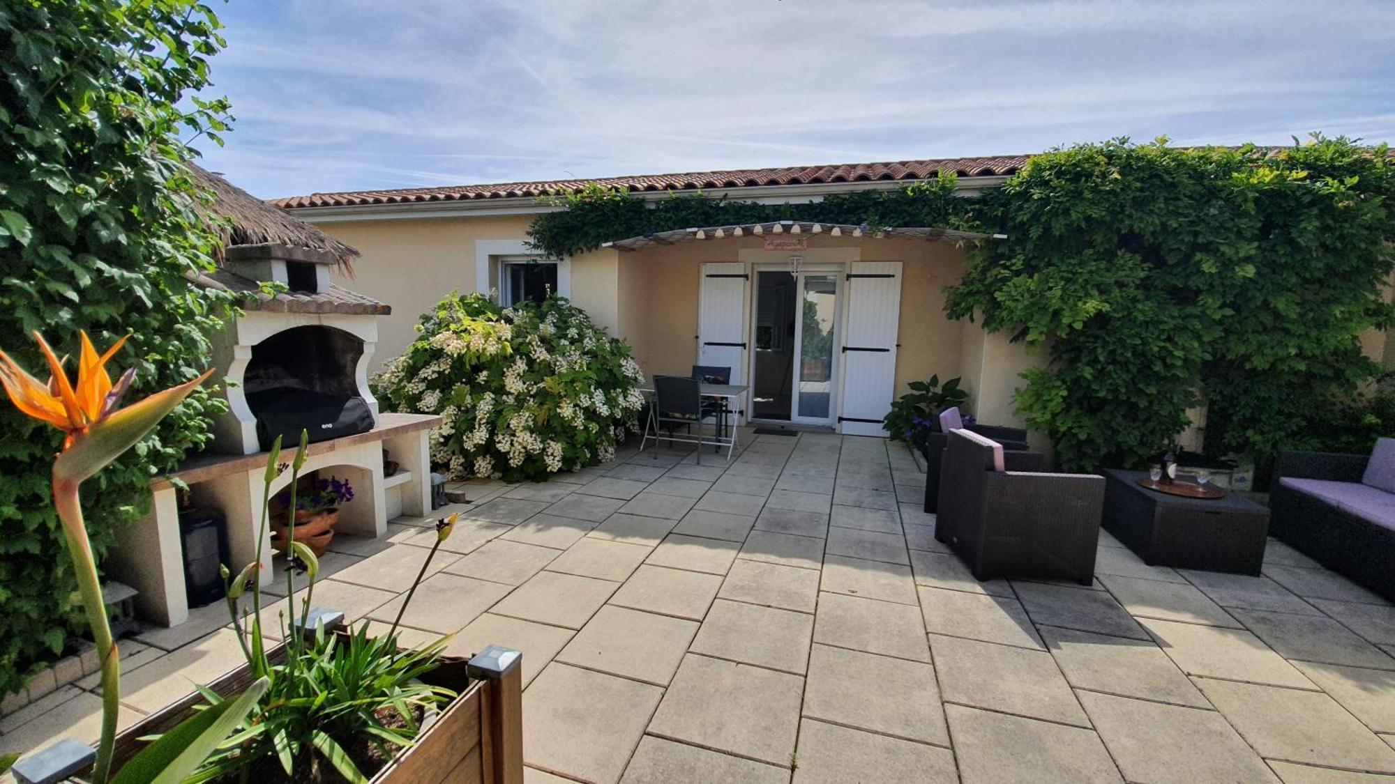 Agapanthe Villa Saint-Georges-les-Baillargeaux Bagian luar foto